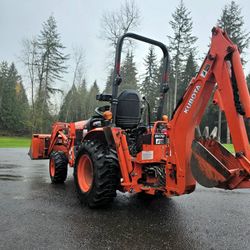 Kubota Tractor With Backhoe Bh70
