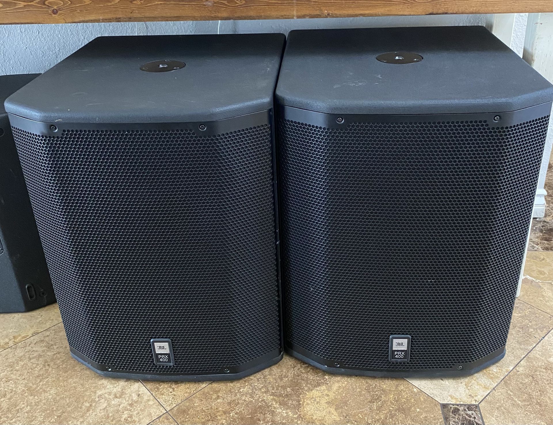 2- Sub-Woofers