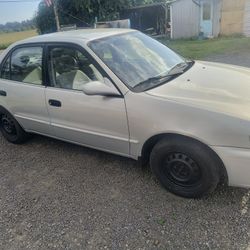 2001 Toyota Corolla