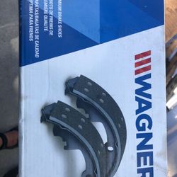 2005 Chevy equinox rear brake shoes