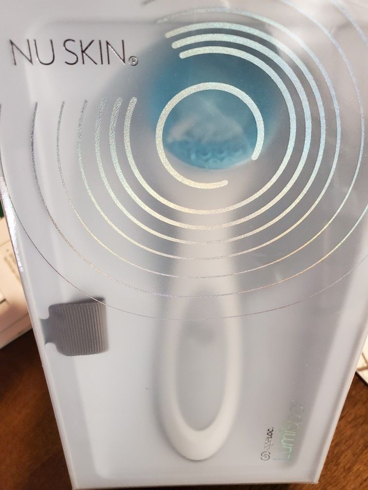 LumiSpa By Nuskin Plus Free Delivery in Vegas Only