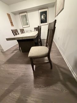 Mesa de seis sillas