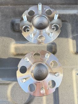 05-16 Honda Odyssey Rear Wheel Hubs
