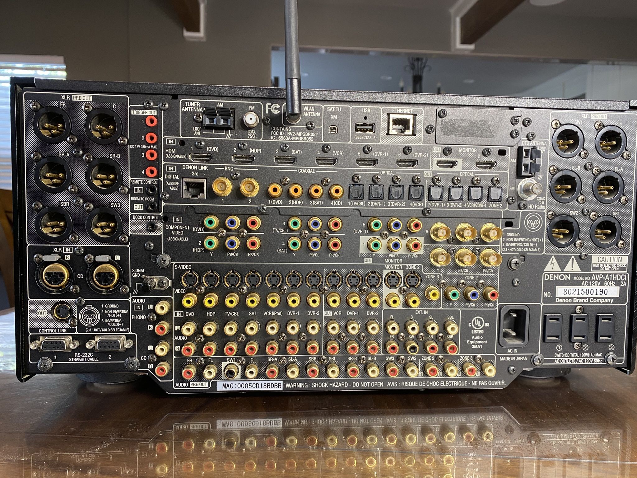 Denon AVP-A1HDCI Pre Amplifier