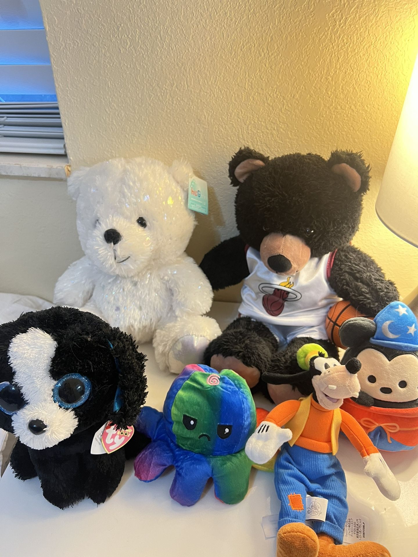 Stuffed Animals/ Plush Animals/ Plushies Lot 