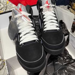 Jordan 5 Retro OG ‘Black Metallic Reimagined’ 
