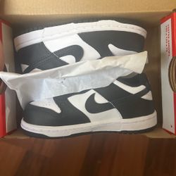 NIKE DUNK LOW