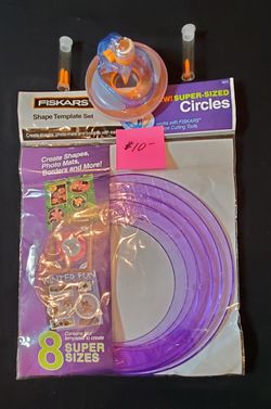 NEW! FISKARS SHAPE TEMPLATE SET