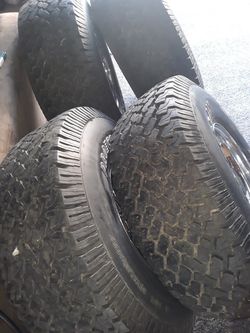 Half decent 35 For a Jeep or Chevy truck? Asking 350