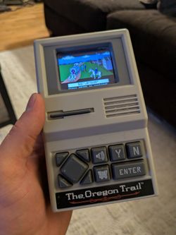 Pocket Oregon trail game