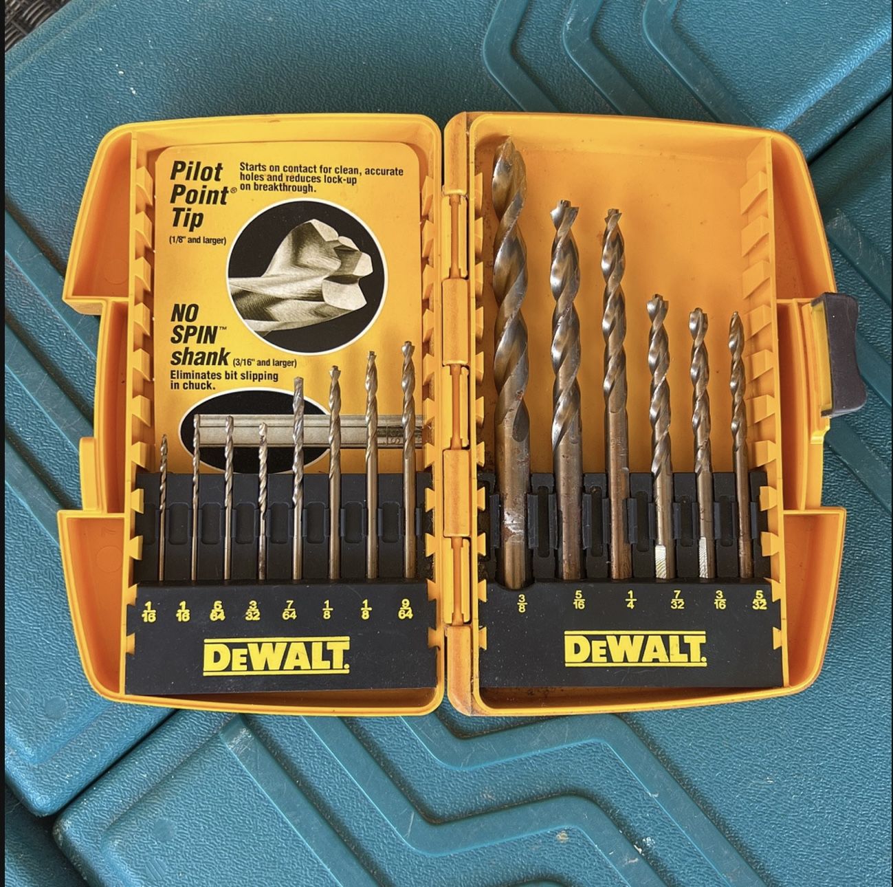 Dewalt Drill Bits Pilot Point  No Spin Shank