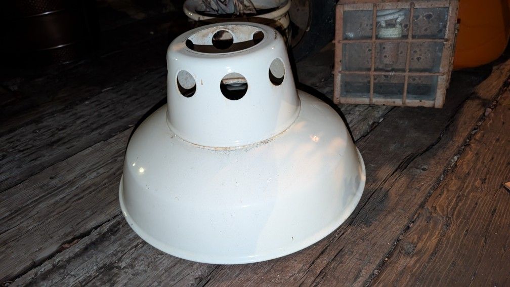 4) Vintage Industrial Light Hoods Appleton Shop Lamp Porcelain Weatherproof Outdoor Explosion Proof Steampunk Enamel $25 Each