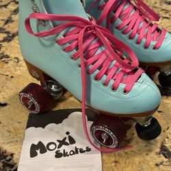 Moxi Beach Bunny Size 7