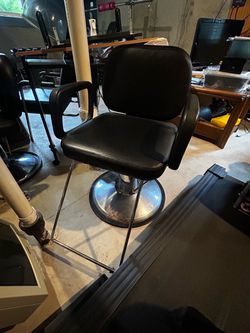 Barber/Salon Chair