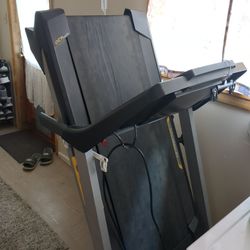 Treadmill 