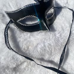 Masquerade Mask,Mask,Rhinestone Mask, Rhinestone, Iridescent Crystal, Gems,Weddings, Prom, Beauty Pageant, Masquerade Ball, Costume, Party