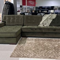 OM• $38 Initial • Brand New Caspian 2 Piece Sectional With Chaise 