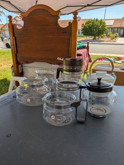 Coffee pots (sold separately)