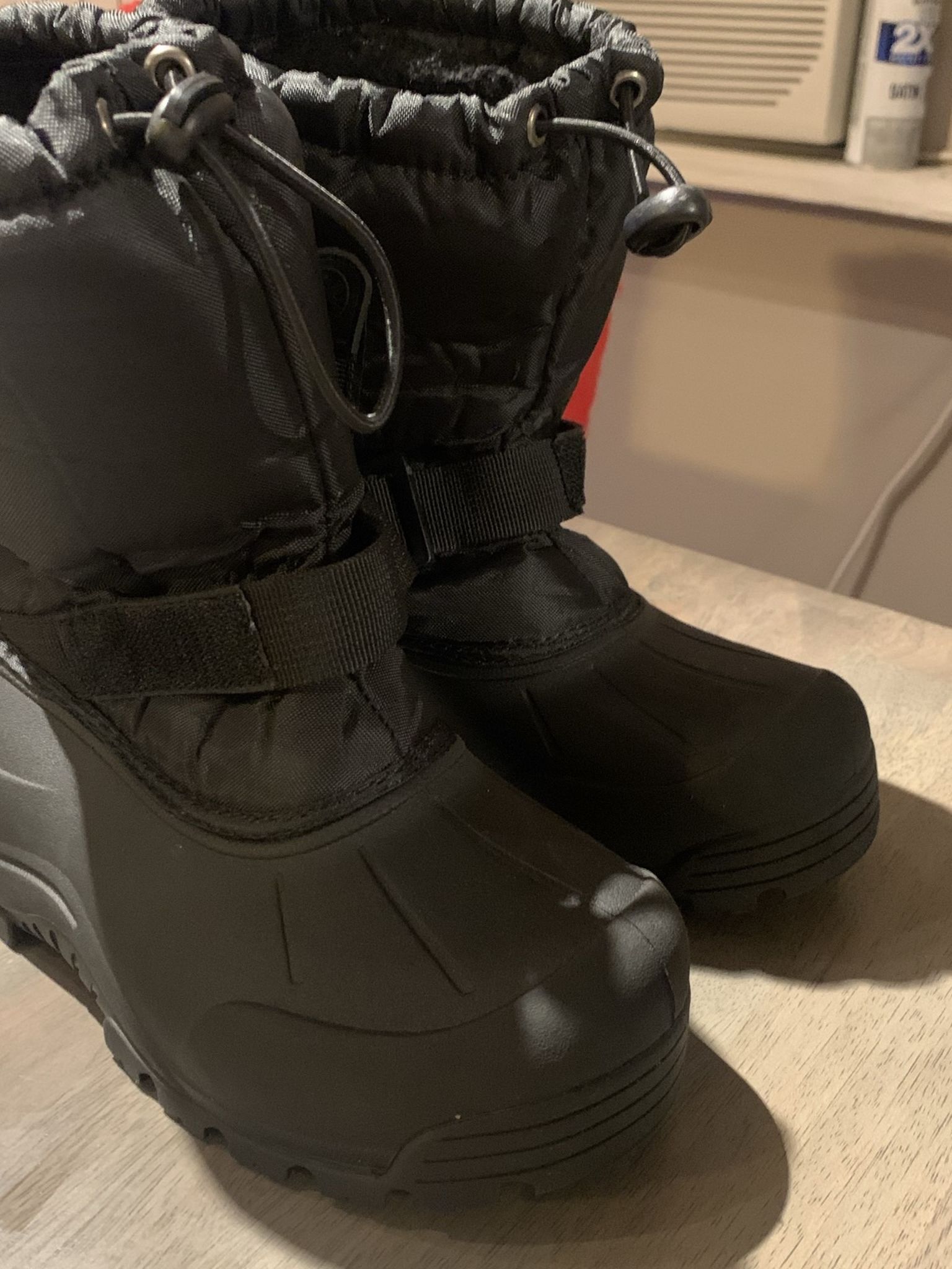 Boys snow boots