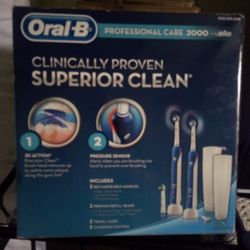 Oral-B Pro Care 2000 Electric Toothbrush 