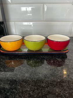 Snack bowls with tray 12” long