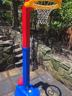Free mini basketball hoop