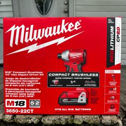 Milwaukee M18 1/4” Impact Driver Kit