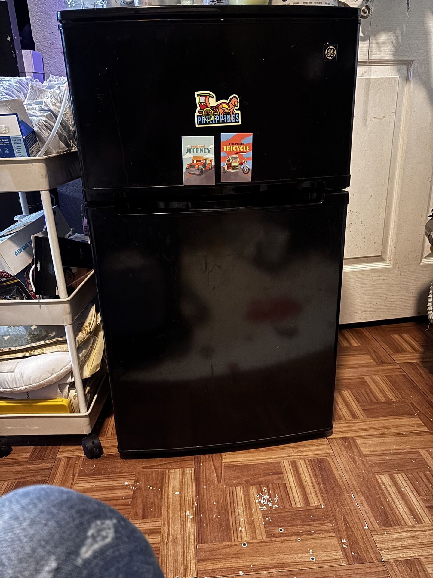 GE mini fridge