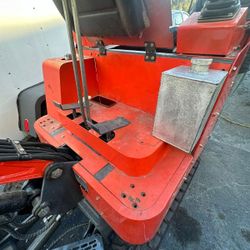 LARGE FUEL TANK FOR A MINI EXCAVATOR CUSTOM MADE  ALL ALUMINUM MESSAGE ME  WE MAKE IT ALL!! 👌 PERFECT!!