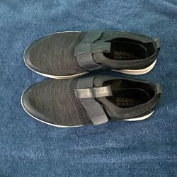 Copper Fit Women's Spirit Strap Slip On Black Sneaker