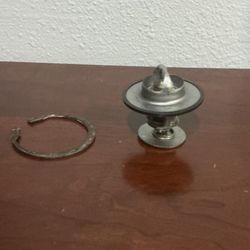 1983 Porsche 944 Thermostat (Used But Functional)