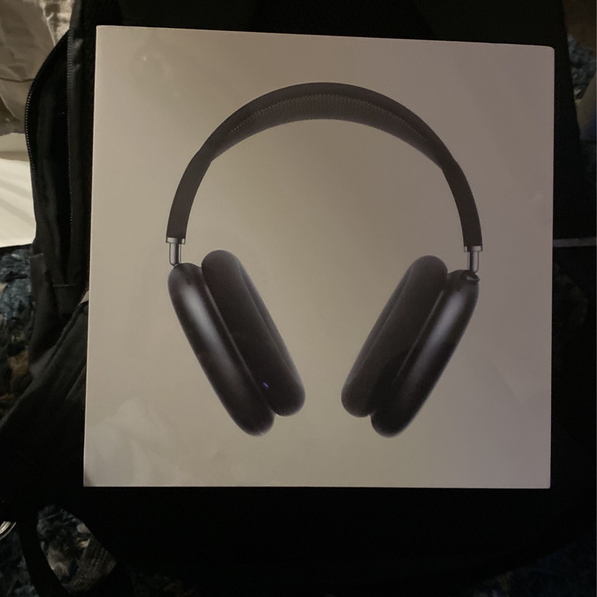 Apple AirPod Max 299$ OBO
