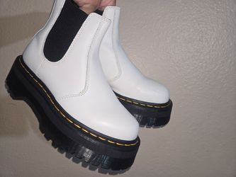 Shoes & boots for girls