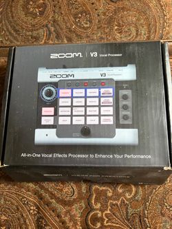 Zoom V3 Vocal Processor Voice Effects Pitch Correction USB Interface New