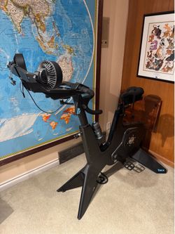 Tacx NEO Bike Smart Indoor Trainer / Exercise Bike