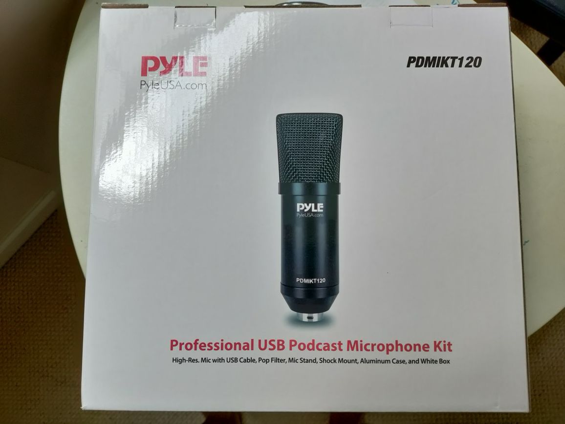 Podcasting Microphone Kit (Unopened)