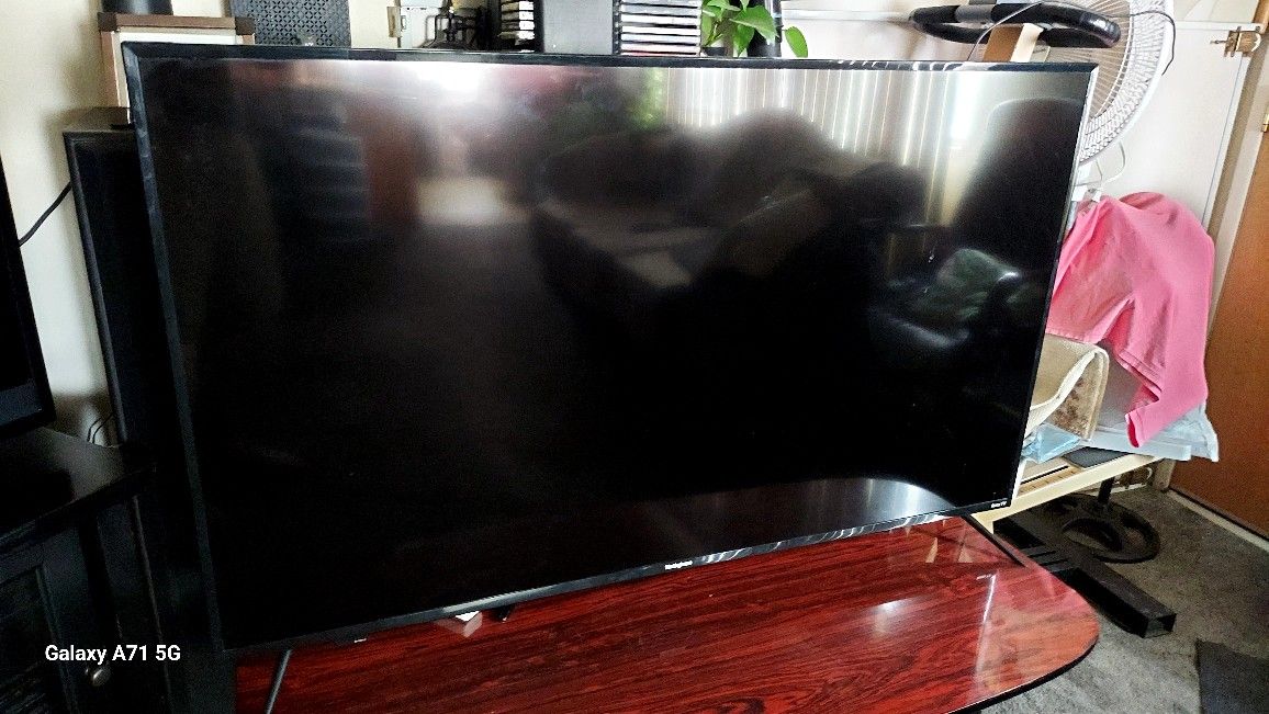 Weatinghouse Smart TV Roku TV