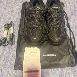 BALENCIAGA TRACK RUNNER (WITH RECIEPT OF PURCHASE)