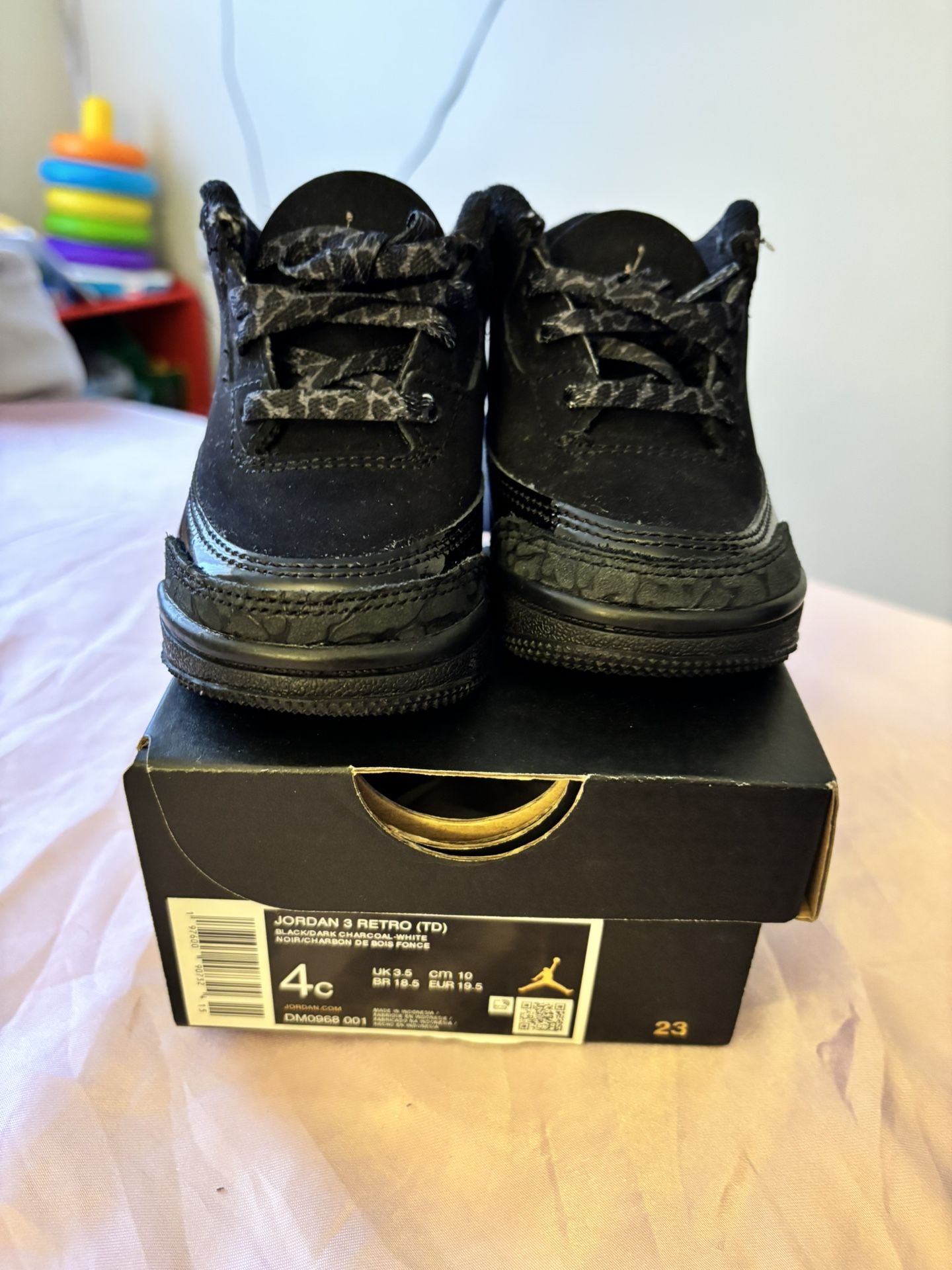 Jordan 3 Retro blackcat Size 4c