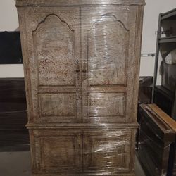 Entertainment Center With Shelves