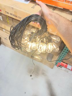 New in box  Outdoor String Lights 100ft, with 24 Count S14 LED Waterproof & Shatterproof Bulbs, Connectable String Lights for porch, backyard,Cafes