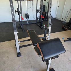Gold gym bench Press