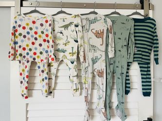 Bundle of 5 Toddler Boys Pajamas - Size 2T (Gap, Dinos)