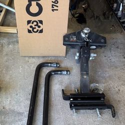 WEIGHT DISTRIBUTION HITCH