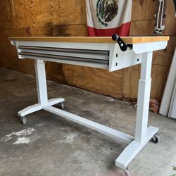 Husky Workbench 