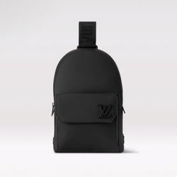 Louis Vuitton Sidebag Read Below Description Before Buying Item $ 1 5 0