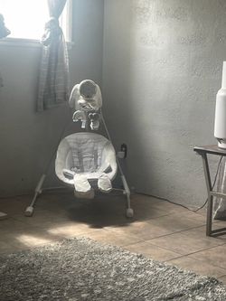 Baby swing