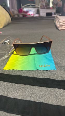 QUAY SUNGLASSES NIGHTFALL