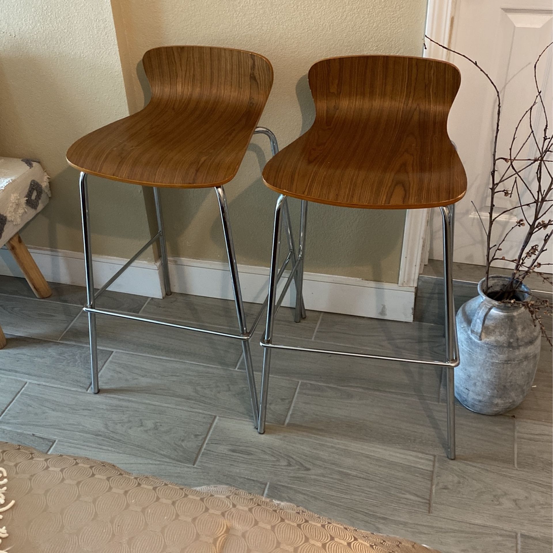 2 Wooden Style Stools