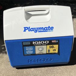 16 QT Igloo Playmate Elite Cooler: 15”W x 10”D x 14”H